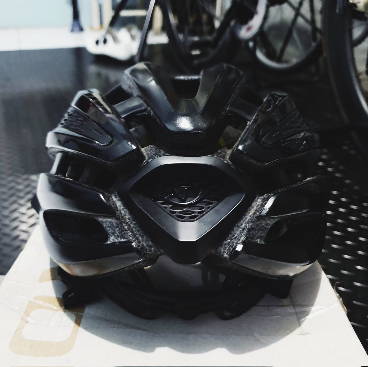 starburstreamm's tweet photo. wts giro synthe 1 mips
black size M

good condition
Rp. 1.500.000

lokasi BSD
Rekber, kirim-kirim, COD ready

#fnfjb https://t.co/OqEG3Dvv2r