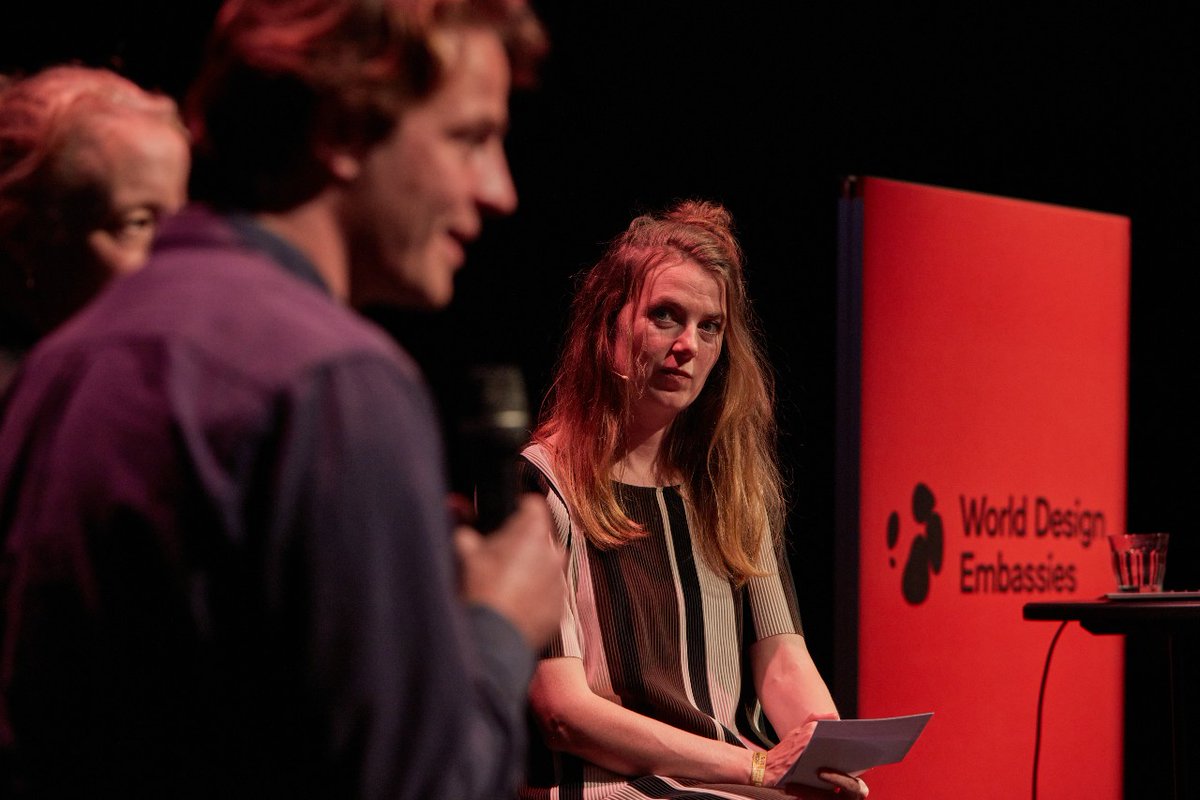 stt_toekomst's tweet photo. TERUGBLIK – Wat was het bijzonder de publicatie Toekomst van het lichaam te lanceren tijdens de  @dutchdesignweek! Het boek staat nu op onze website. 

➡️ Download: https://t.co/RB3vN9vPXi
📖 Liever papier? Bestel via info@stt.nl (€ 19,90)

#mensverbetering @designembassies https://t.co/g7Mhp4Ke2J