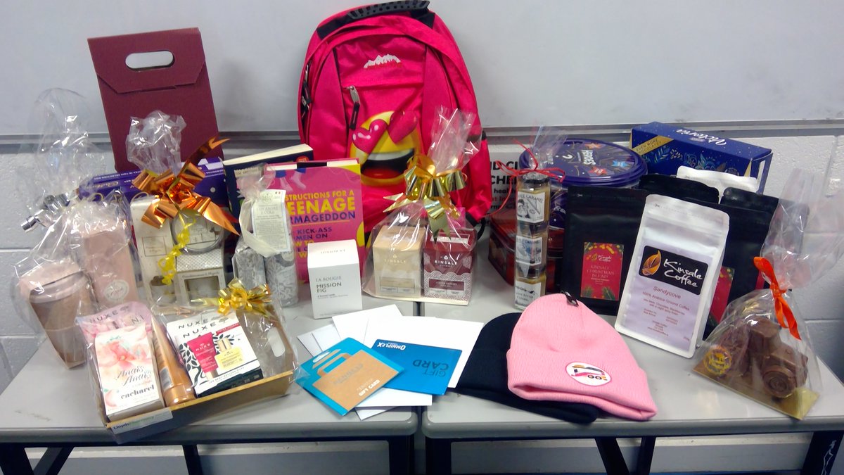 Thanks to all the local Kinsale businesses who have kindly donated prizes for our raffle to help support those experiencing homelessness this Christmas. Bolands <a href="/BookstorKinsale/">Bookstór</a>  <a href="/centrakinsale/">Kinsale Centra</a>  Collins Pharmacy @CosyCafeKinsale Daisy Chain, <a href="/KinsaleCoffee/">Kinsale Coffee</a>, Kinsale Sports Shop.