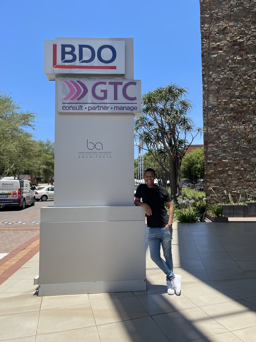 Annk_18's tweet photo. It was just yesterday when I was starting my articles and today I’m already saying my goodbye’s. 👨‍🎓

Job market here I come … https://t.co/pv0I0nQdpS