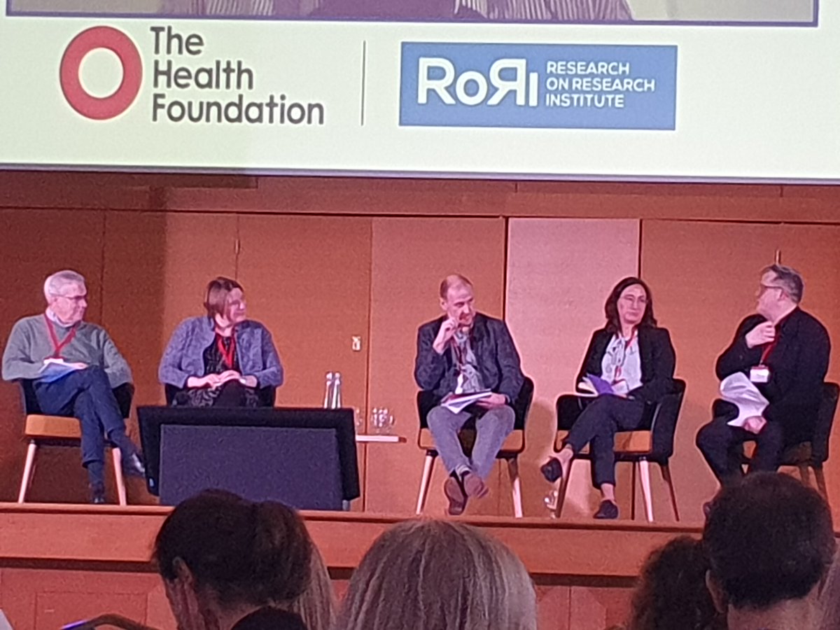 .@jonathancgrant discussing pitfalls & opportunities of AI in grant management & rapid funding models. Concerns around baking in biases but it is coming... from experience it's difficult enough to get representation in research - how can we mitigate for this? #bmjresearchforum