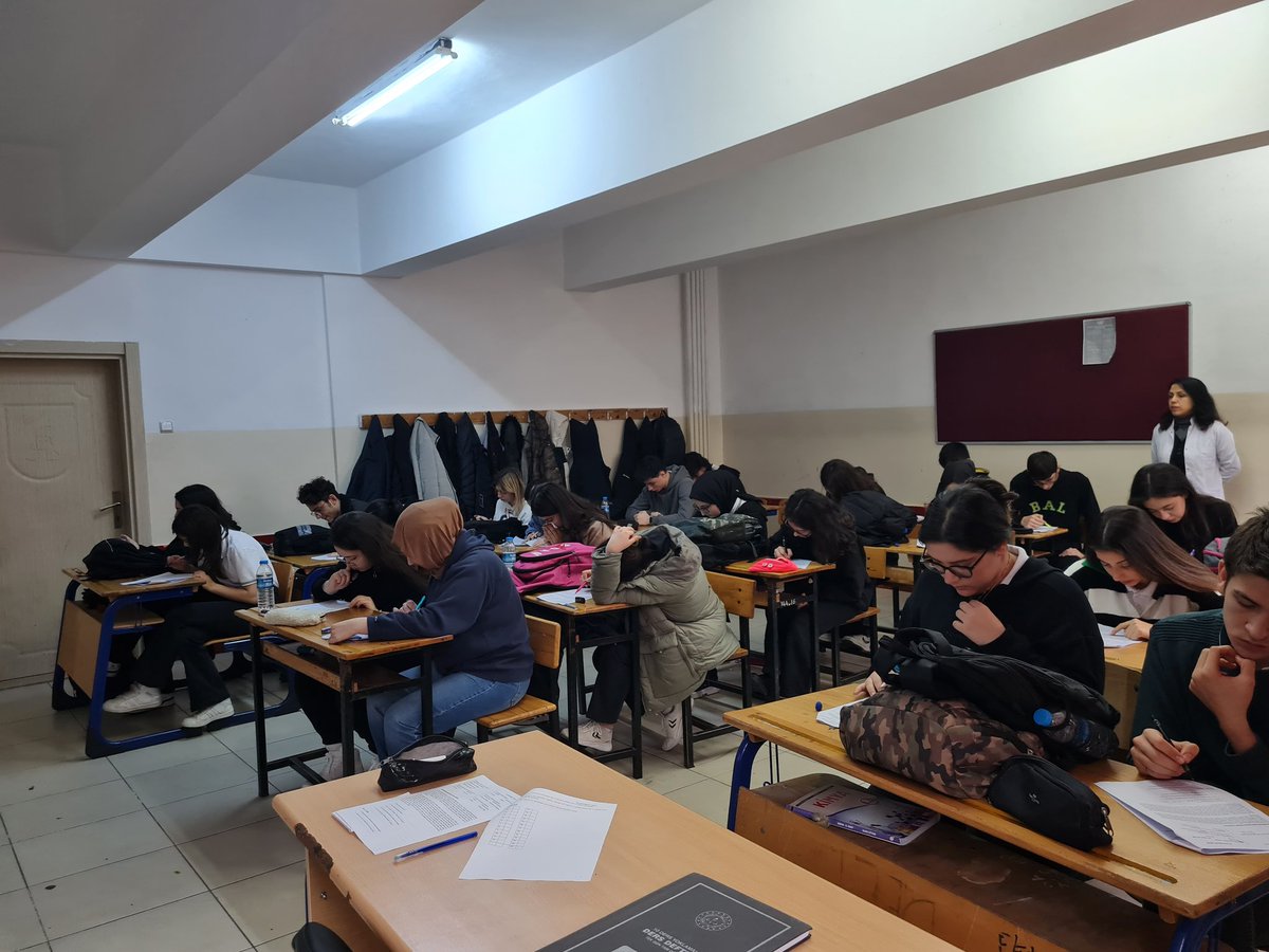 Okulumuz İl Milli Eğitim Müdürlüğü Erasmus+ Okul Egitimi Akreditasyonu  kapsaminda konsorsiyum üyesi olmaya hak kazanmistir. Projede yurt dışı hareketlik yapacak öğrencilerimizi belirlemek için seçme sınavı yaptik. <a href="/bafra_mem/">Bafra İlçe Millî Eğitim Müdürlüğü</a> <a href="/mehmetalikatip1/">Mehmet Ali KATİPOĞLU 🇹🇷</a> <a href="/samsunmem/">Samsun İl Milli Eğitim Müdürlüğü</a> <a href="/samsunarge/">SAMSUN İL MEM AR-GE</a>