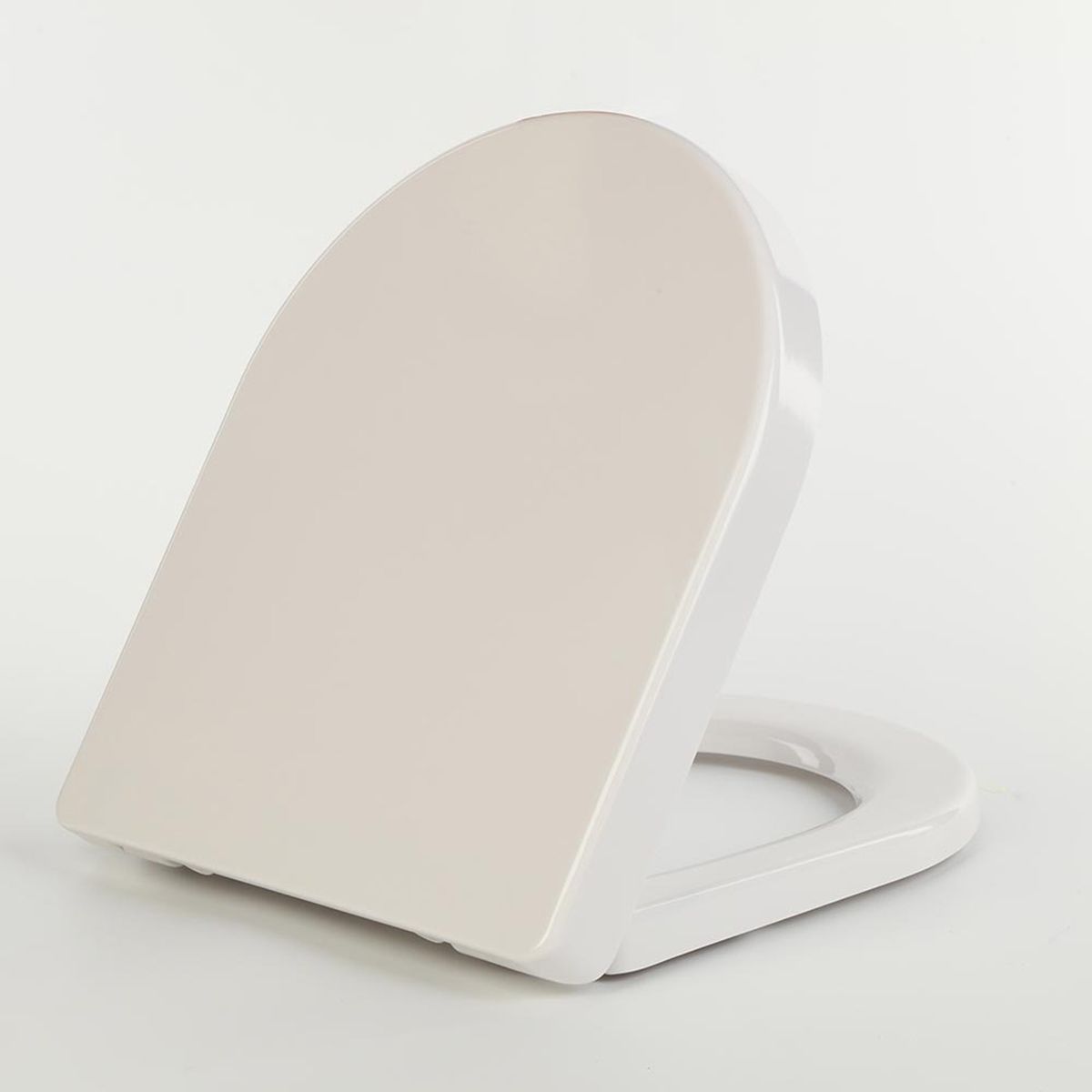 Find a wide range of replacement toilet seats in various shapes, colours, hinges and sizes at UK Bathrooms.

ukbathrooms.com/toilets/toilet…