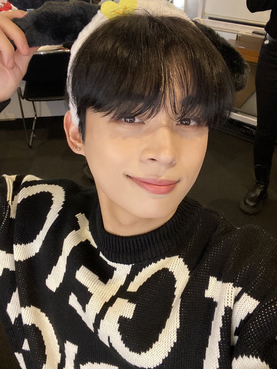 XEED_OFFICIAL's tweet photo. [#유오] 🐶 https://t.co/iDRk0ydK6u