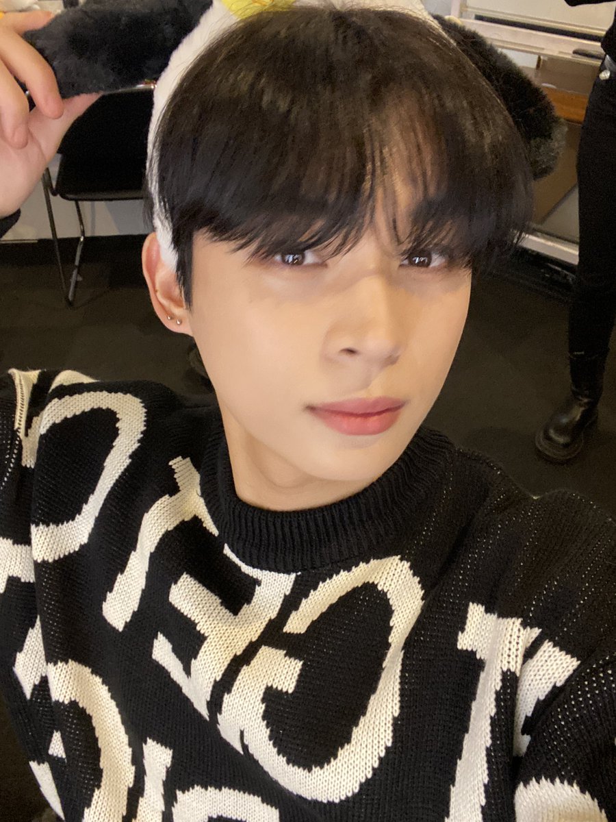 XEED_OFFICIAL's tweet photo. [#유오] 🐶 https://t.co/iDRk0ydK6u