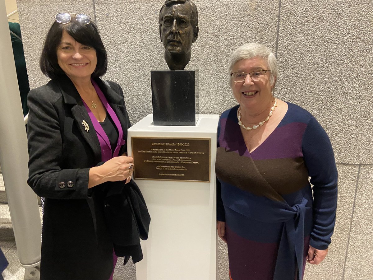 educate_talent's tweet photo. These two men were not friends yet they crossed the divide & brought peace to Nth Irl. Poignant to be present at unveiling in Leinster House #DavidTrimble #JohnHume. It is people who are not friends that we need to make peace. Let us learn from history #Israel #Palestine #Biden https://t.co/VkkKL57PUN