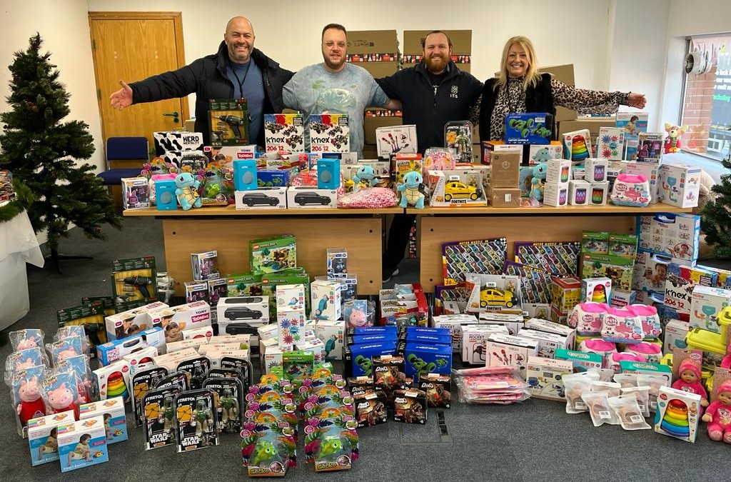 A huge Thank You this week to one of our neighbour companies on Bone Lane, Newbury, <a href="/its_taste/">I.T.S.</a> , for their very generous donation to the West Berkshire Toy Appeal.
itstaste.com
toyappeal.co.uk