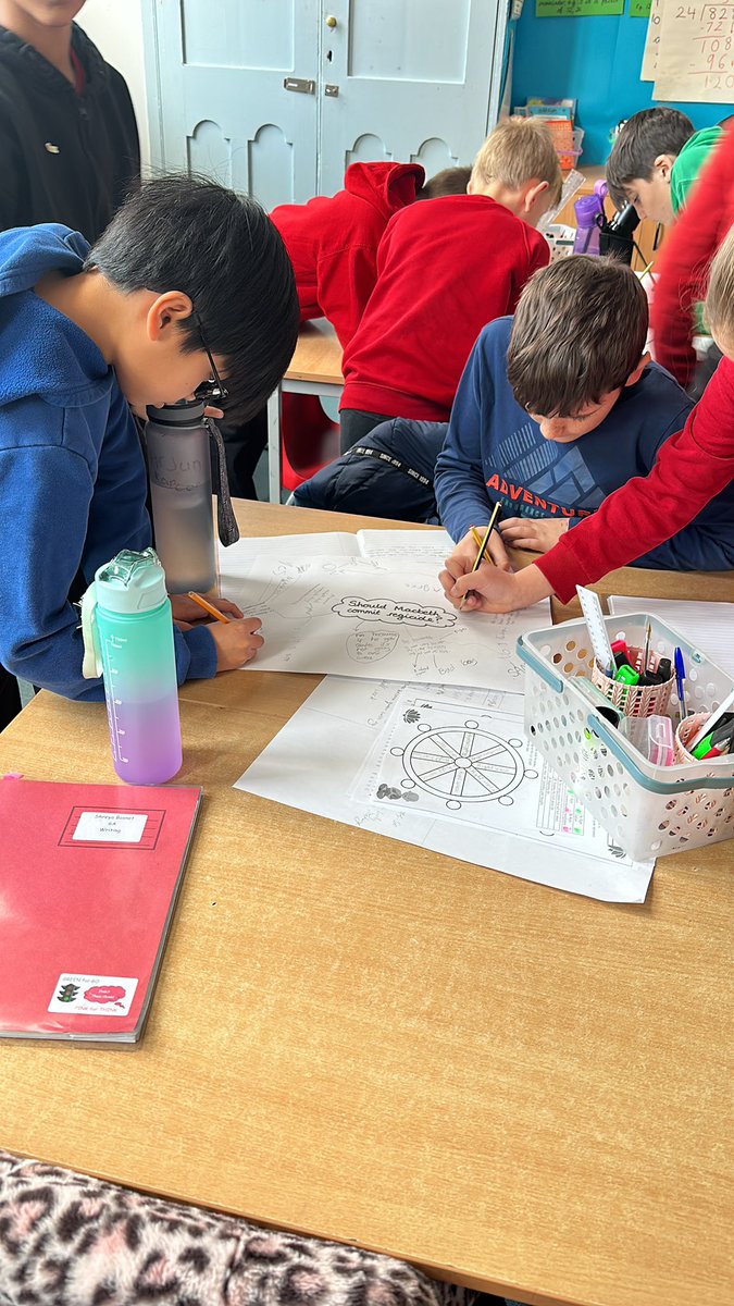 Timbercroftps's tweet image. Should Macbeth commit regicide? Year 6 have some brilliant arguments both for and against! @WallaceIsabella #TalklessTeaching #SilentDebate