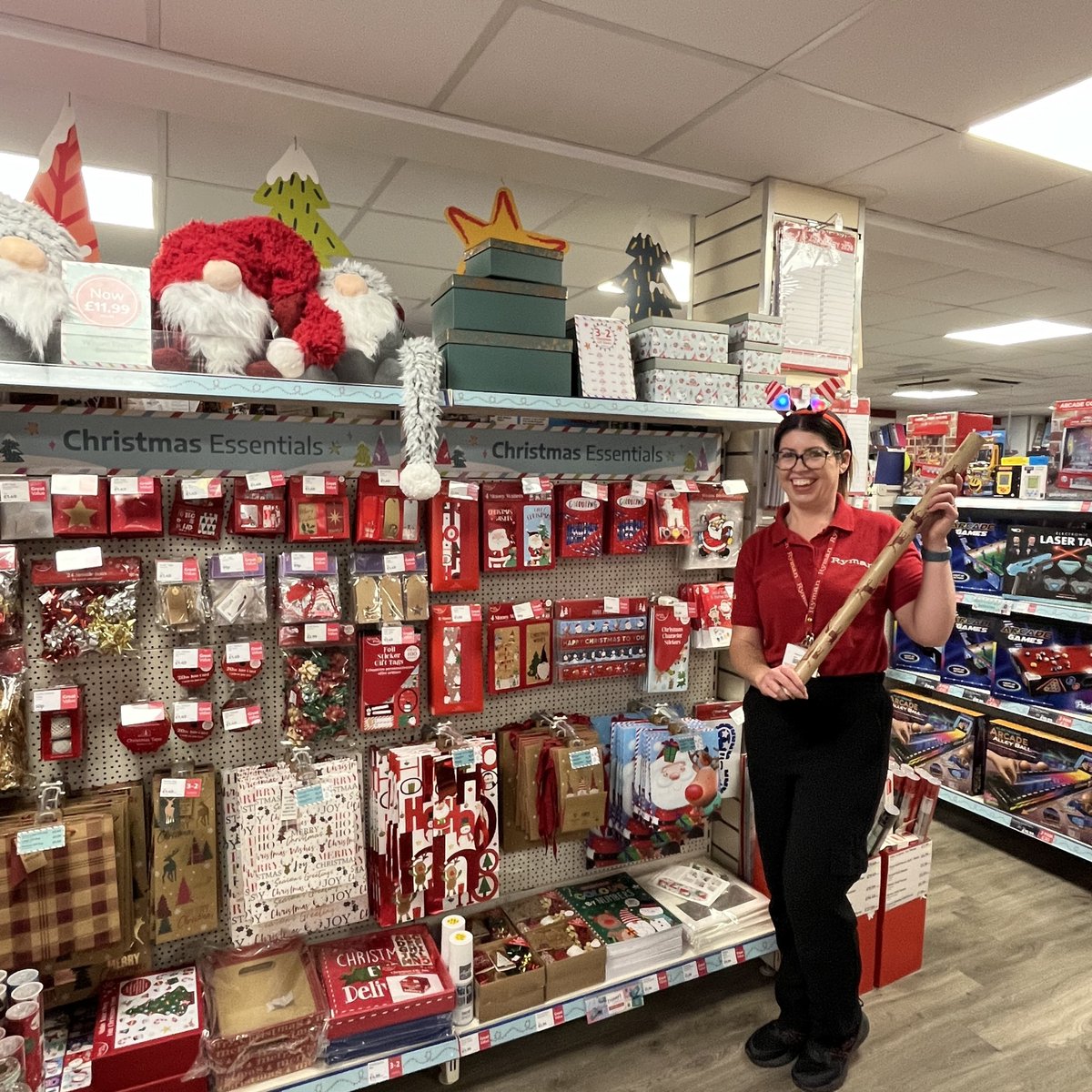 NorthwichBID's tweet photo. Get your merry self down to @RymanStationery for some awesome deals on trending Christmas presents! They've got everything you need to wrap those bad boys up too. 🎁 https://t.co/IU3JrZ57VV