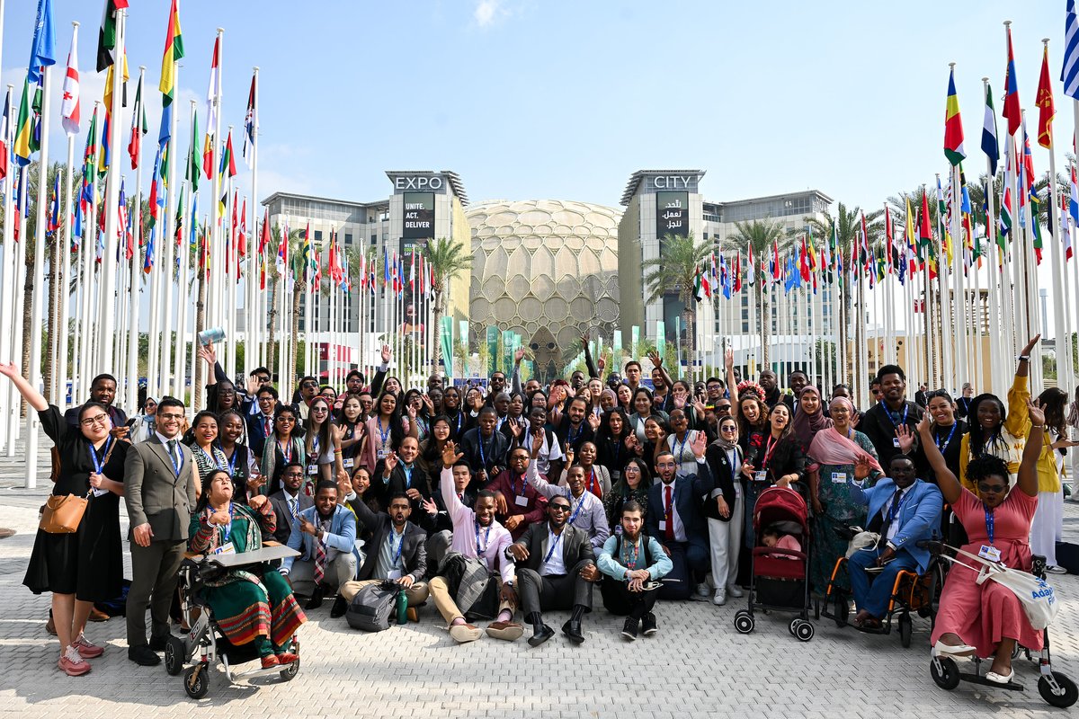 divine_hrzn_eu's tweet photo. 📢@divine_hrzn_eu was presented at the @worldfarmersorg stand during @COP28_UAE – the 2023 United Nations Climate Change Conference (#UNCCC) in Dubai 🇦🇪.
🤝The conference brought together negotiators from nearly 200 parties across the world to achieve the #ParisAgreement goals. https://t.co/qEwiGVrHb5