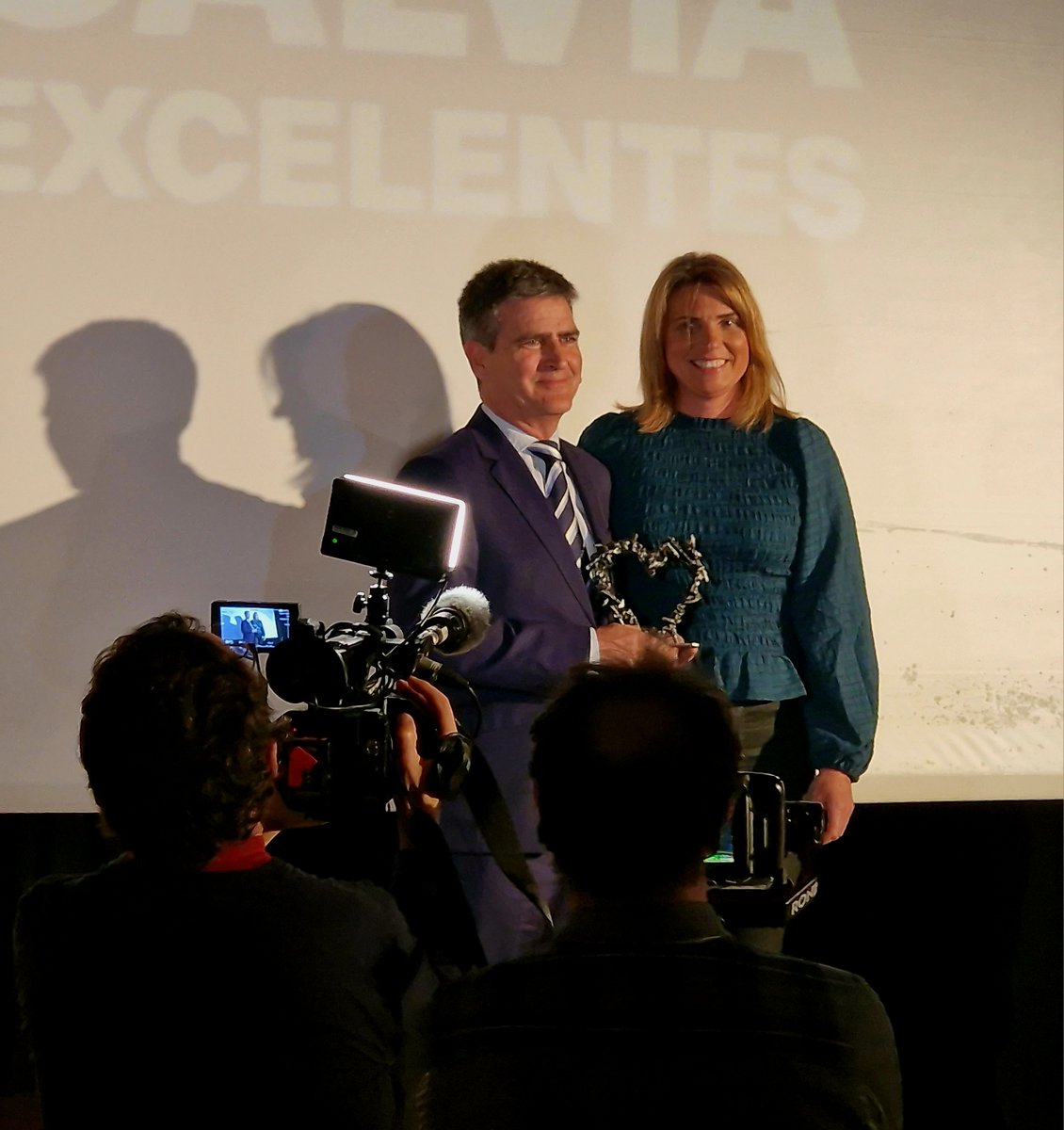GrupoCursach's tweet photo. ¡Increíble noticia para BCM! ⭐️

Nos complace anunciar que ayer fuimos galardonados como la Mejor Empresa Turística de Calvià en los premios de Ibeconomia.

Lee la noticia completa en el blog: https://t.co/AInI1uwuub

#bcm #ibeconomia #empresas #calvià #grupocursach #turismo https://t.co/gxJE9GCBNy