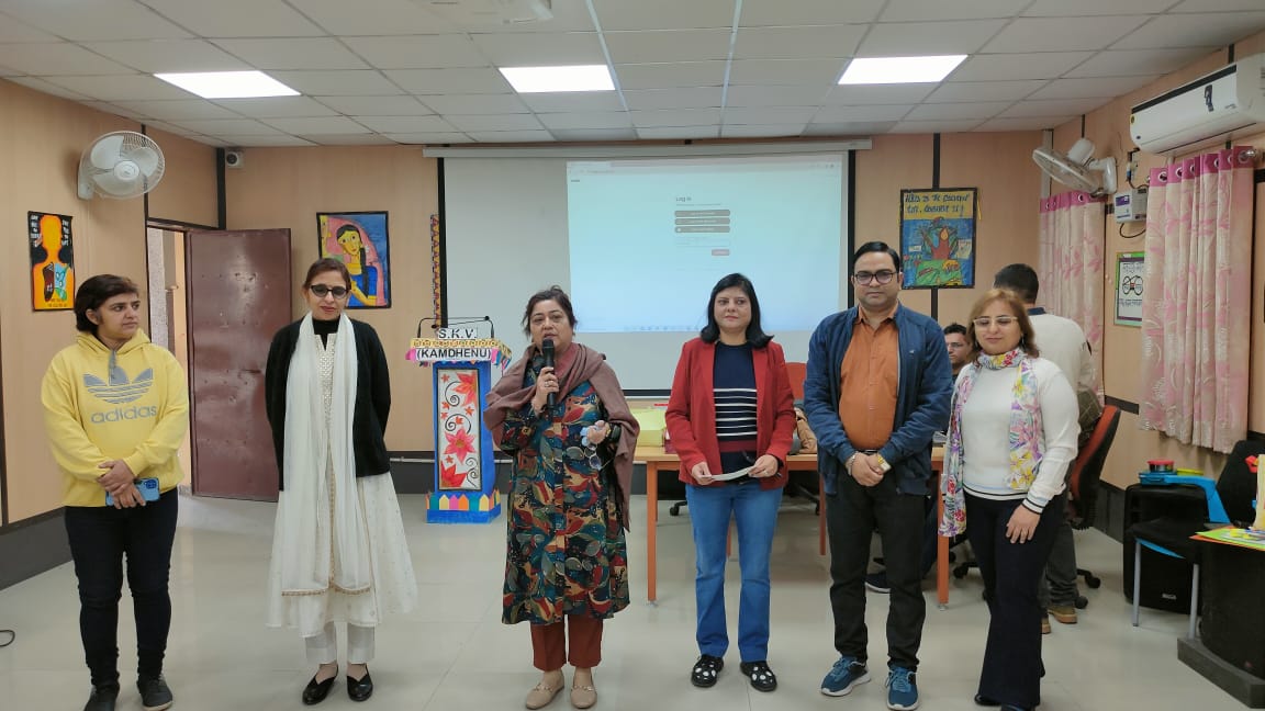 DEEPAKKUMARLAM0's tweet image. "🚀 TEAM ZONE 12 update: Engaging TDC discussions!
Explored Inside Outside Circle, honed mentoring/coaching skills, delved into the #GROW Coaching Model, crafted impactful design questions, and reflected on past #LIC. Progress in motion! #LearningImprovementCycle"
@Dir_Education