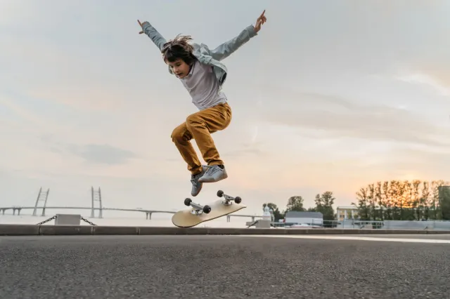Captnskb's tweet photo. SKATEBOARDING IN PAKISTAN 🇵🇰🇵🇰🇵🇰

Become part of the new movement with Captn 

#Pakistan #Skateboarding #Skb #Skater https://t.co/F4T13K2yZt