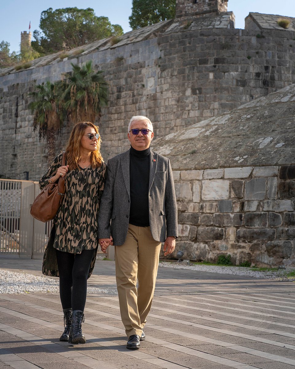 Daha o ilk adımı atarken bile desteğiyle bana güç veren sevgili eşim Berna Özyaba ile Bodrum’un geleceğine değer katacağız. Çünkü biz sevgi diliyle yol alıyor, Bodrum’u ve Bodrumluyu bir başka seviyoruz!

#ÖzenleGüvenleLiyakatle