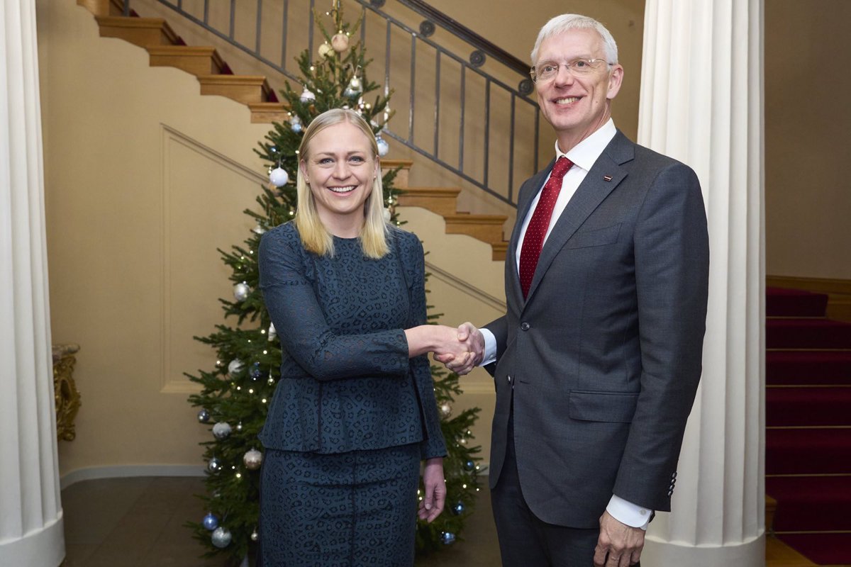 It was a pleasure to welcome Latvian FM <a href="/krisjaniskarins/">Krišjānis Kariņš</a> to Helsinki. Very good discussions on bilateral and foreign policy issues, such as our strong support to Ukraine, regional cooperation and the situation in the Middle East. Bilateral 🇫🇮🇱🇻 relations are excellent.