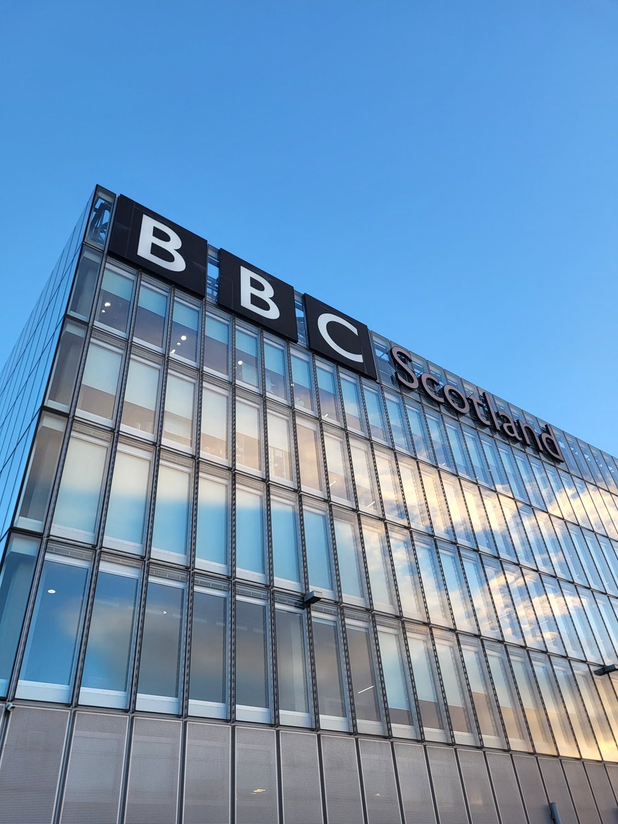BoclairDyw's tweet photo. Great morning so far at BBC Maths in STEM session. Figuring out finances for real TV shows and hearing from Accountants and other BBC staff. #BBCSTEM @BBCYoungReport https://t.co/tlbNcmWVBC