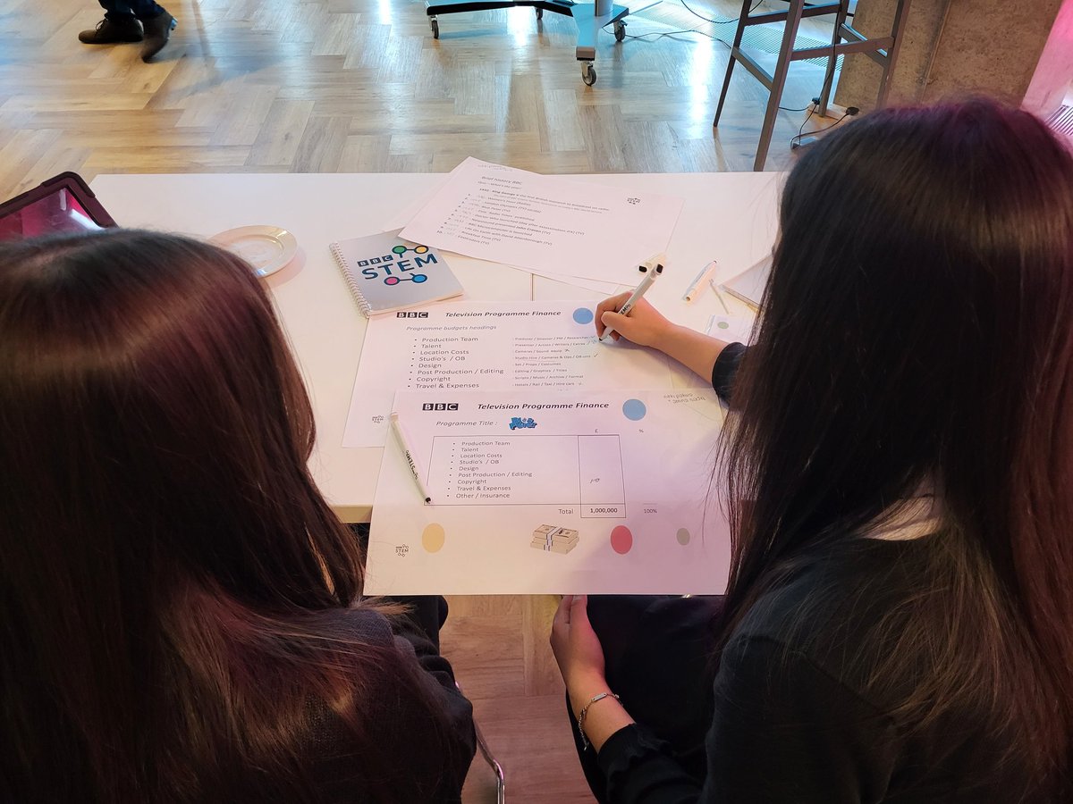 BoclairDyw's tweet photo. Great morning so far at BBC Maths in STEM session. Figuring out finances for real TV shows and hearing from Accountants and other BBC staff. #BBCSTEM @BBCYoungReport https://t.co/tlbNcmWVBC