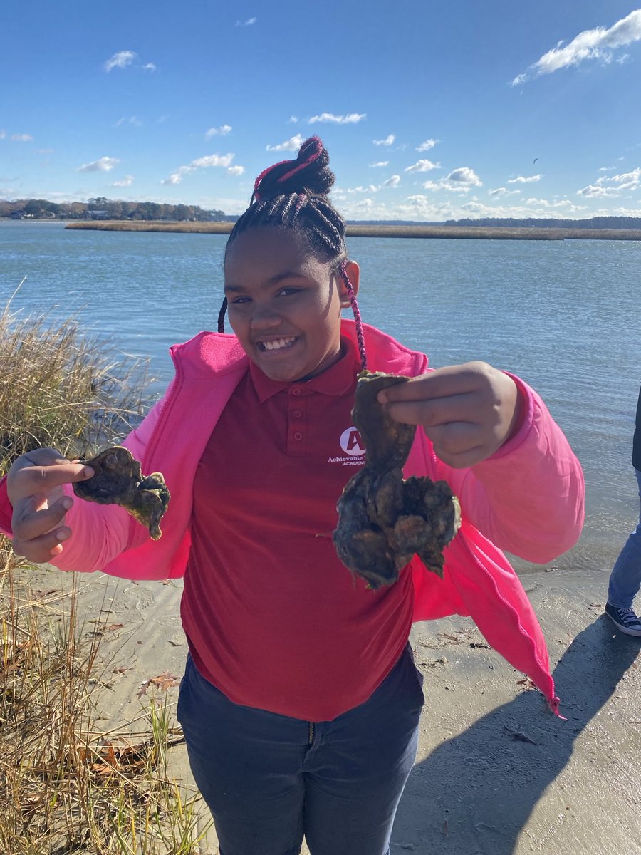 marietculver's tweet image. Building positive relationships with nature and each other ⁦@VBEnvStudies⁩ ⁦@SeatackDream⁩ ⁦@vbschools⁩ #NatureJournals ⁦@skatven⁩ #FieldExperience ⁦@VBTitleI⁩