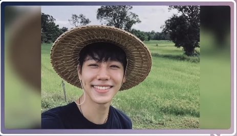 NUMINT091's tweet image. :  ถ้าพรุ่งนี้ ไม่ได้ทำงานเกี่ยวกับวงการบันเทิงแล้วจะทำไรต่อ

น้องวอ : พักผ่อน3 วัน😂 แล้ว 1.ทำการเกษตร 2. ปั่นเซรามิก 3.ตกปลา🤍🤏🏻🌷

ความคิดของน้องคือเรียบง่าย สงบมาก ฮือออ 
 #ChairstosharexWarwanarat #warwanarat @warwanarat