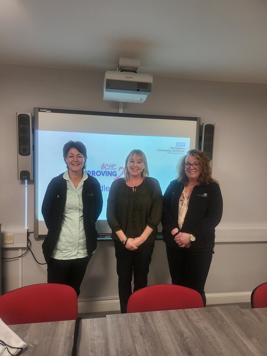 2getherBchc's tweet photo. A small group for the QI Huddle training on Tuesday, but what they lacked in numbers they showed in enthusiasm. There were loads of improvement ideas thrown around, excited to see you take these forwards. @bhamcommunity @violah31 @Debrob701 #QIHuddle #QualityImprovement https://t.co/0VO2qZJ21r