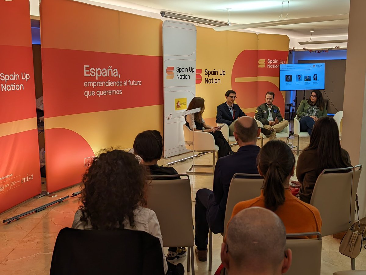 <a href="/Raquelroca/">Raquel Roca</a> <a href="/inmamore/">Inma</a> <a href="/bayonlopez/">José Bayón</a> <a href="/minturgob/">Ministerio de Industria y Turismo</a> <a href="/_Solardrone_/">Solardrone</a> <a href="/auTICmo/">auTICmo (Academy)</a> #SpainUpNation🇪🇸 Tanto <a href="/_Solardrone_/">Solardrone</a> como <a href="/auTICmo/">auTICmo (Academy)</a> recibieron financiación de ENISA <a href="/minturgob/">Ministerio de Industria y Turismo</a>. "Llegó en un momento clave y nos dio impulso", dice Fátima Mulero.