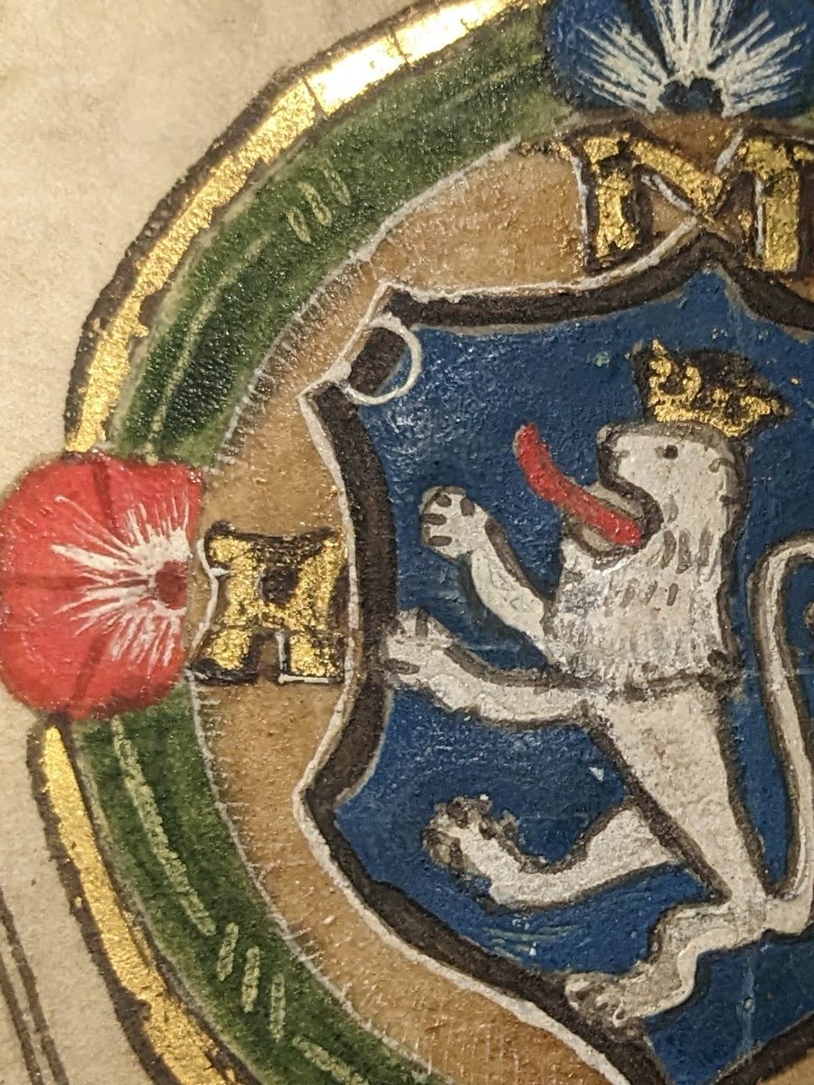 BryonyCoombs's tweet image. I *definitely* have end of semester fatigue, but today I am finishing off a book proposal and looking closely at materiality in relation to some recent research images and it is so good to get a bit more time with my research 👀📚🔎#pigments #metals #materials