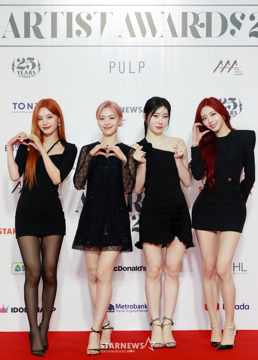 onlyforRyujin's tweet photo. Congratulations ITZY for winning “AAA  Best Artist Award (SINGER)” on AAA 2023! https://t.co/Fq0QPlcPpi