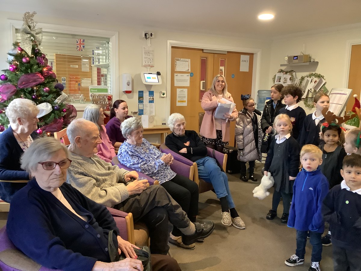 Holy Cross tweet media