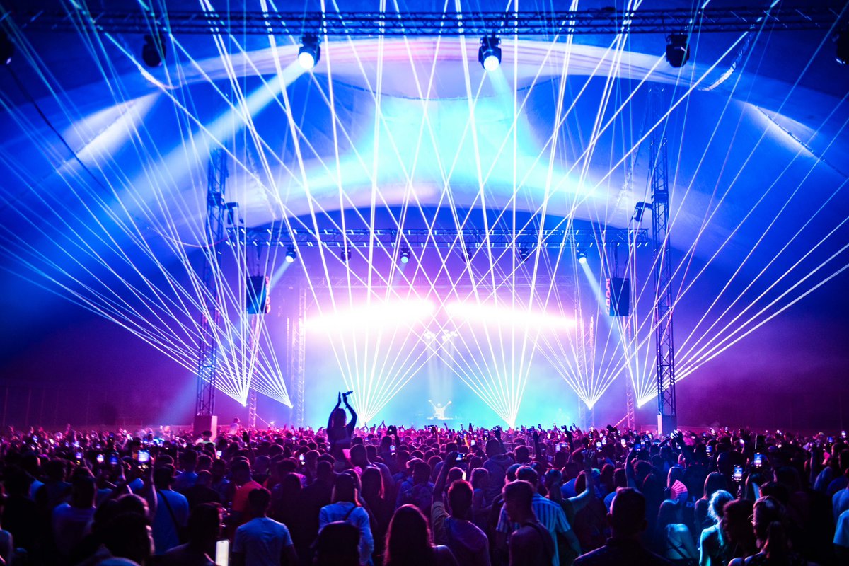 wearefstvl's tweet image. FSTVL nights 🌙

Phase one 2024 tickets are now running extremely low, grab them before they go ⚠️ 

wearefstvl.com 💫