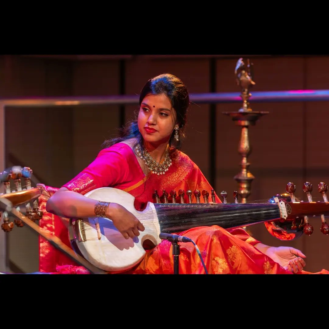 milapfest's tweet photo. #12DaysofMilap - Day 3
"a splendid 12-day extravaganza celebrating the diverse facets of Indian music, dance, arts, & culture" - @WorldMusicCentr
Looking back on a beautiful performance from the @SarodSisters accompanied by Kousic Sen at @liverpoolphil Music Room💜 https://t.co/JHbDahwAkN