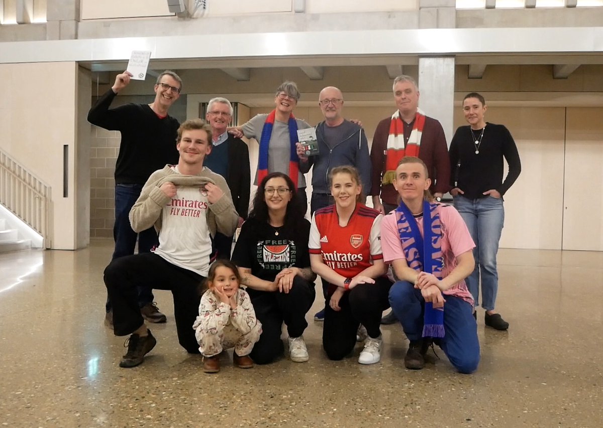 A brilliant night on tuesday celebrating football and literature! Thanks <a href="/julessprake/">Jules Sprake</a> <a href="/zimZalla/">Tom Jenks</a> <a href="/MarciaKL13/">Marcia K-L</a> <a href="/SampsonLow/">Sampson Low publishers</a> &amp; many more writerskingston.com/football/