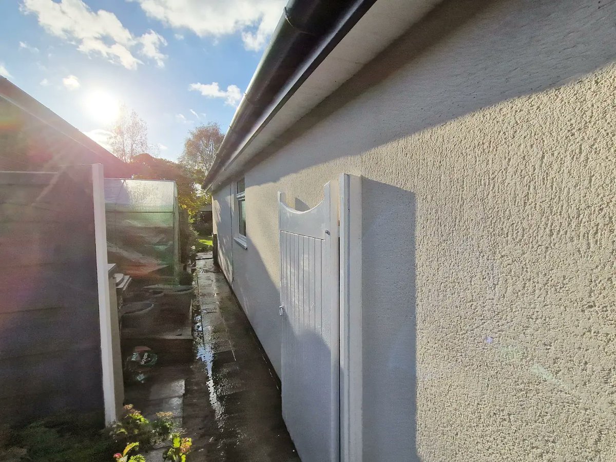 RJSplastering12's tweet photo. Show up &amp; keep moving forward 🏠@vpi_products_uk

#highpeakrenderer #highpeakplasterer 
#Poynton #Cheshire https://t.co/Mddq2bf8Gk