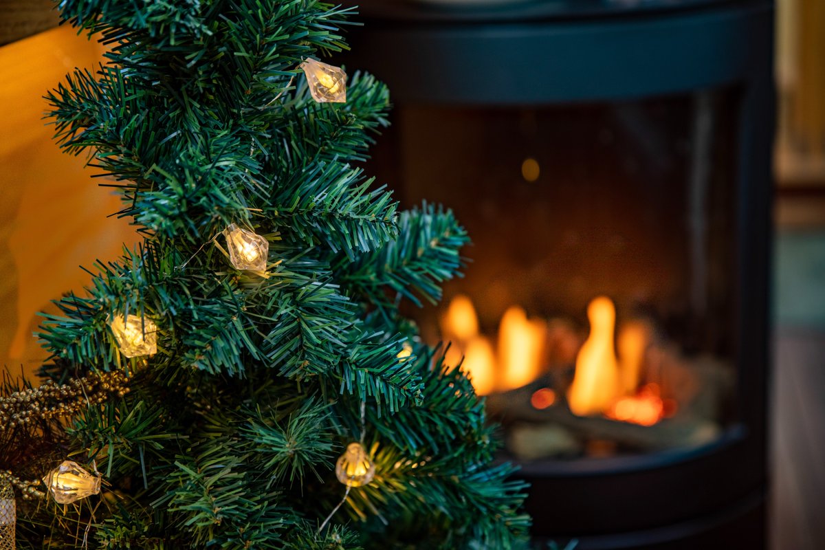 beaconparkboats's tweet image. How are you spending your Christmas this year? With availability on our four specially selected houseboats for 2023. Why not book a houseboat with us this festive season? Visit our website or call us for more details. #christmasholidays #festiveperiod  #placestostay #cosyfires