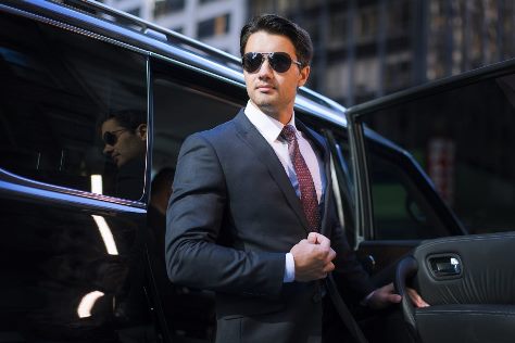 LimoRyd's tweet photo. Experience luxury on wheels with our Chauffeur Service in Boston! 🌟 Sit back, relax, and let LimoRyd take you to your destination in style. 🚗✨ #LimoRyd #BostonLuxury #ChauffeurService #RideInStyle #BostonVIP #ExecutiveTravel #LuxuryCars 
https://t.co/p2KHxIsXaD https://t.co/M4GzPbuVMN