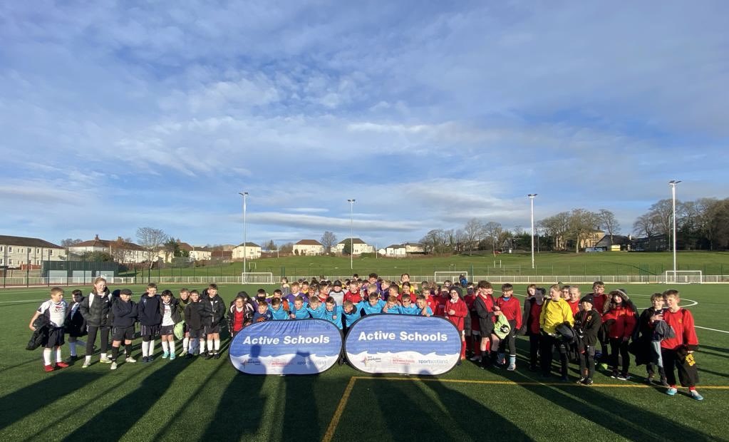 Primary Football Festivals
August - December 
a thread 🧵 (1)

This last school term has seen a huge number of primary school aged boys and girls participate in the Active Schools primary school football programme. 

<a href="/ScotFACentral/">Central Region</a> <a href="/nlcpeople/">NorthLanCouncil</a>