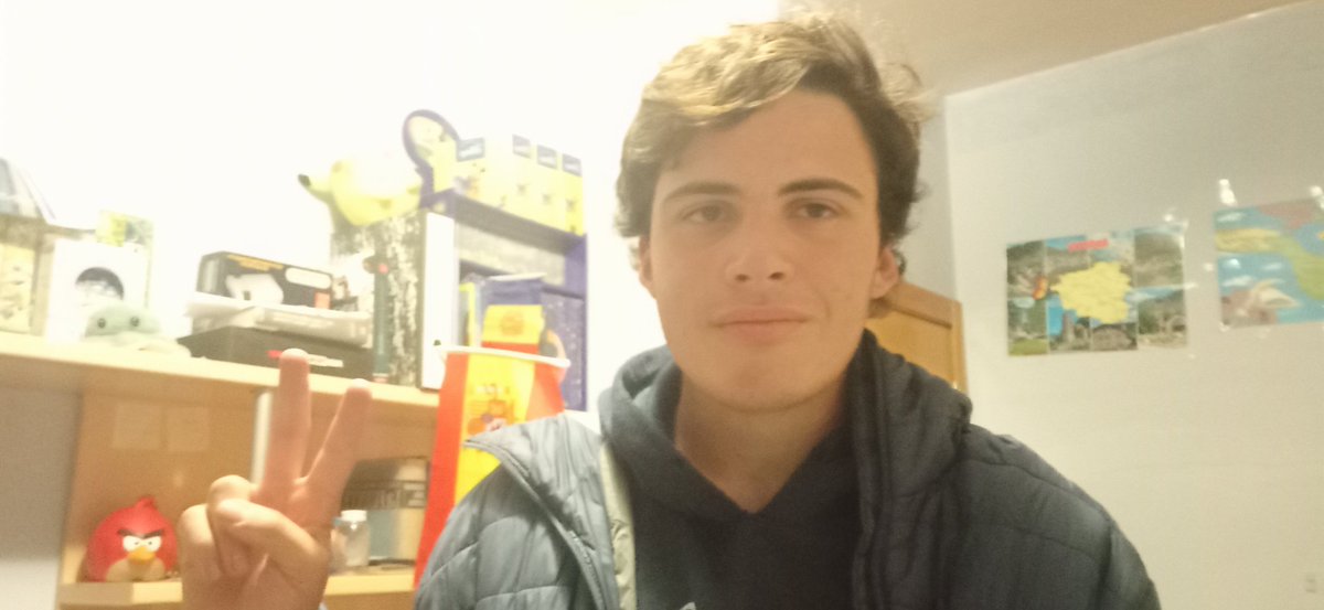 PlvsVltr4's tweet photo. LMFAO AND I THOUGHT I LOOKED GOOD ON THAT ONE

Anyway here is the 2023 face reveal because yes https://t.co/v3gimpRTyo