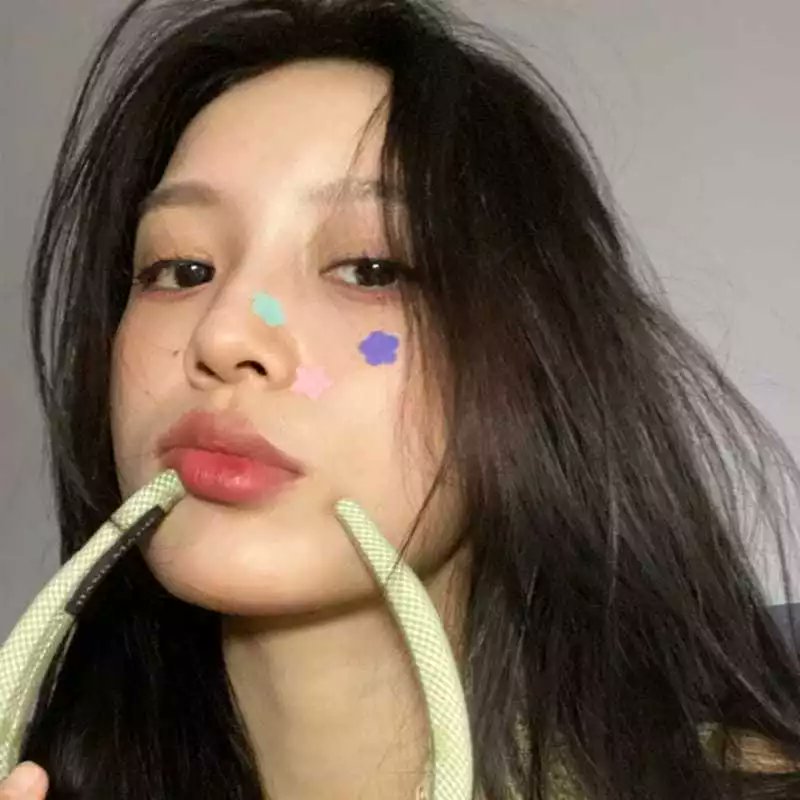 racunincenter's tweet photo. acne patch character

— a thread https://t.co/irSgv730BG