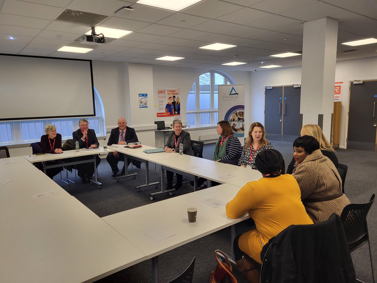 OldhamCouncil's tweet photo. Among the places the Deputy Mayor is visiting is @OSFC_Info 
During her time at the college she spoke with representatives  from some of the organisations and community groups who support survivors of domestic violence.
@WFCDP @SupportSawn https://t.co/8UGYcAXSK2