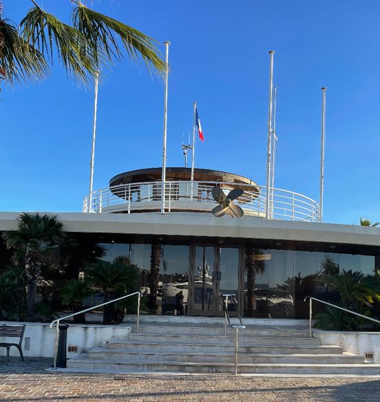 DANS NOS REGIONS LA VIE DES GROUPES
 LE SERVICE EN AA
Les groupes Alcooliques Anonymes de la Région PACA ont tenu hier  leur assemblée générale à SAINTE-MAXIME
Beaucoup de riches échanges au cours de cette rencontre, comme de coutume.
#entrezcestouvert
#saintemaxime #var #paca