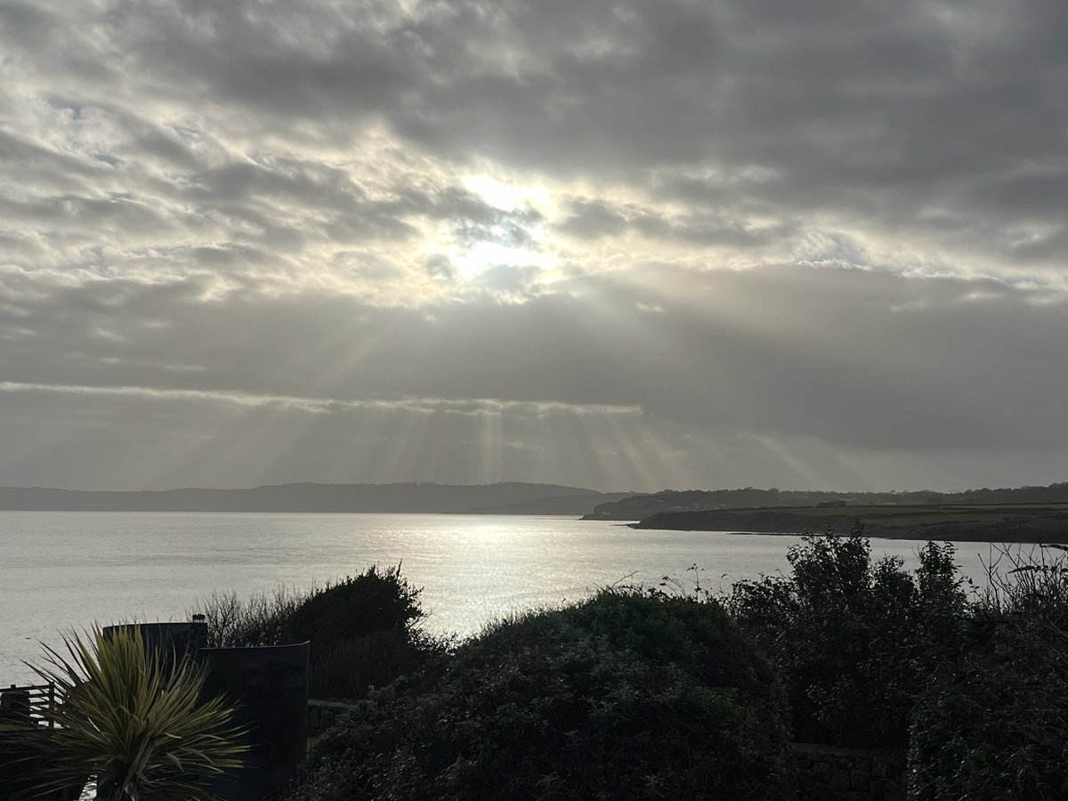 The sun breaking through above the <a href="/RNLI/">RNLI</a> Seawatch Centre at Moelfre this morning   #moelfre #Anglesey #NorthWales <a href="/MoelfreLifeboat/">Moelfre Lifeboat</a>