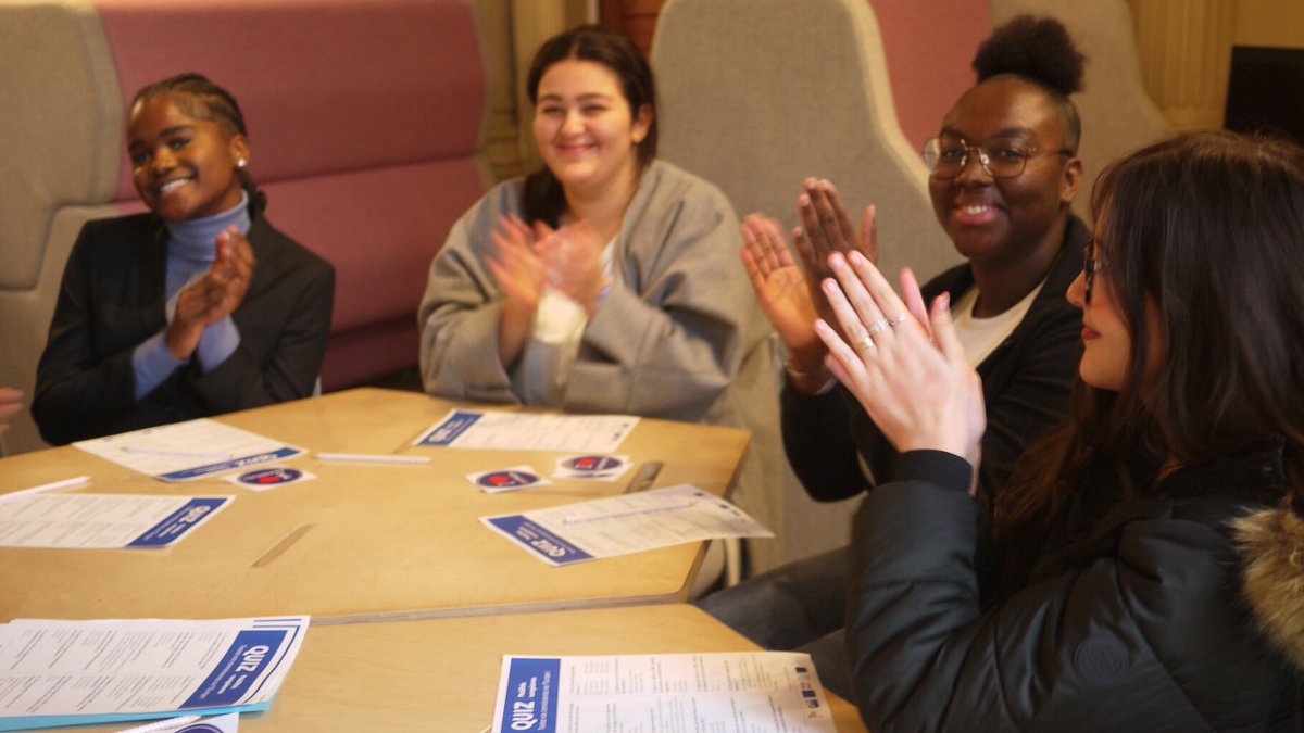 📷Ce matin à QJ avait lieu une rencontre avec des élèves du lycée Liberté de Romainville, le <a href="/Le_CIDJ/">CIDJ</a>  <a href="/EurodeskFR/">Eurodesk France</a> , l' <a href="/ErasmusplusFR/">Agence Erasmus+ France / Education Formation</a> et <a href="/SGAE_gouv/">SGAE</a> pour échanger sur les possibilités de mobilité avec #ErasmusPlus🧳et sur la citoyenneté européenne 🗳🇪🇺
