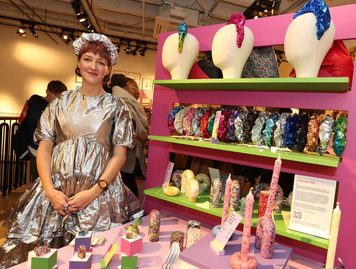 visitlondon's tweet photo. Don’t miss the #LondonMadeMe shop open all month on Carnaby Street, showcasing unique gifts and immersive workshops and events from talented creatives from the @MayorofLondon’s Creative Enterprise Zones🛍️✨ 

Find out what's on here👉 https://t.co/7dRmKTTbX6 

#VisitLondon https://t.co/QXe1LfmW9N
