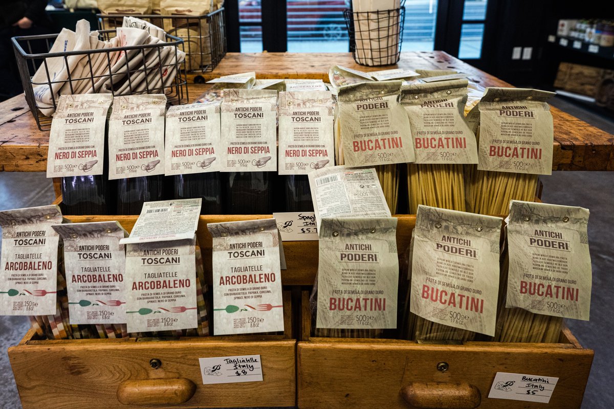 How are we on Christmas shopping? Luckily, BG has several top-notch places to grab holiday gifts for those on your nice list. 

Come to BG to "wrap" your Christmas shopping today!

🎁 Barbara Stewart Interiors
🍫Mary Jane's Chocolates
🕯Candle Makers on the Square
🧀Pastiche