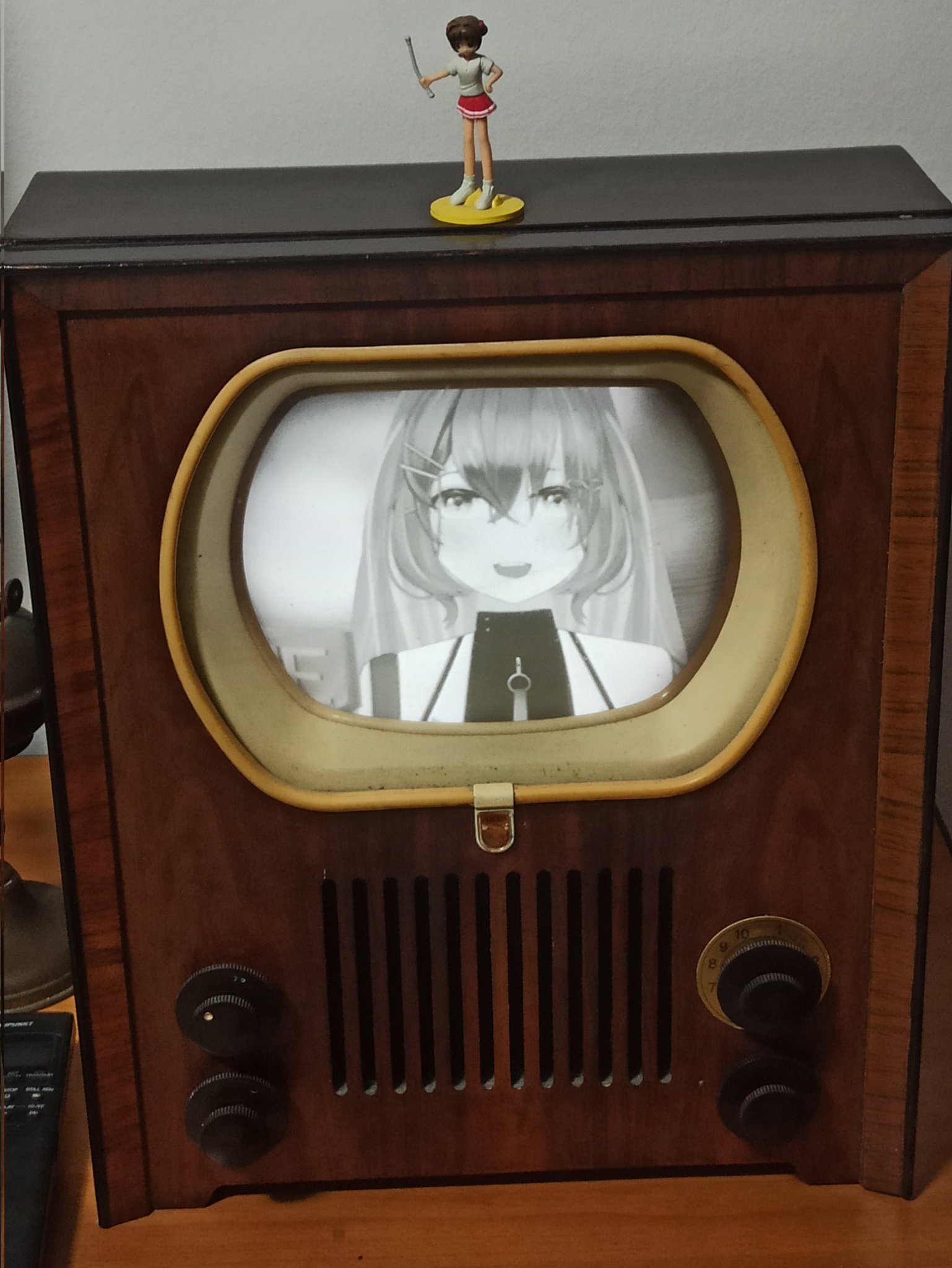 I put waifus on a vintage TV on X: Ryo Yamada - Bocchi the Rock! Saba  T-1014 Schauinsland - 1959  / X