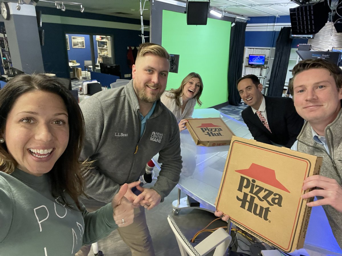 Samantha York (@samanthayorkme) on Twitter photo Shoutout to <a href="/haley0196/">Haley💜💖🏳️🌈</a> for always thinking of others and making everyone in our newsroom feel special. Thank you for the pizza! We appreciate you! Shoutout to <a href="/haley0196/">Haley💜💖🏳️🌈</a> for always thinking of others and making everyone in our newsroom feel special. Thank you for the pizza! We appreciate you!