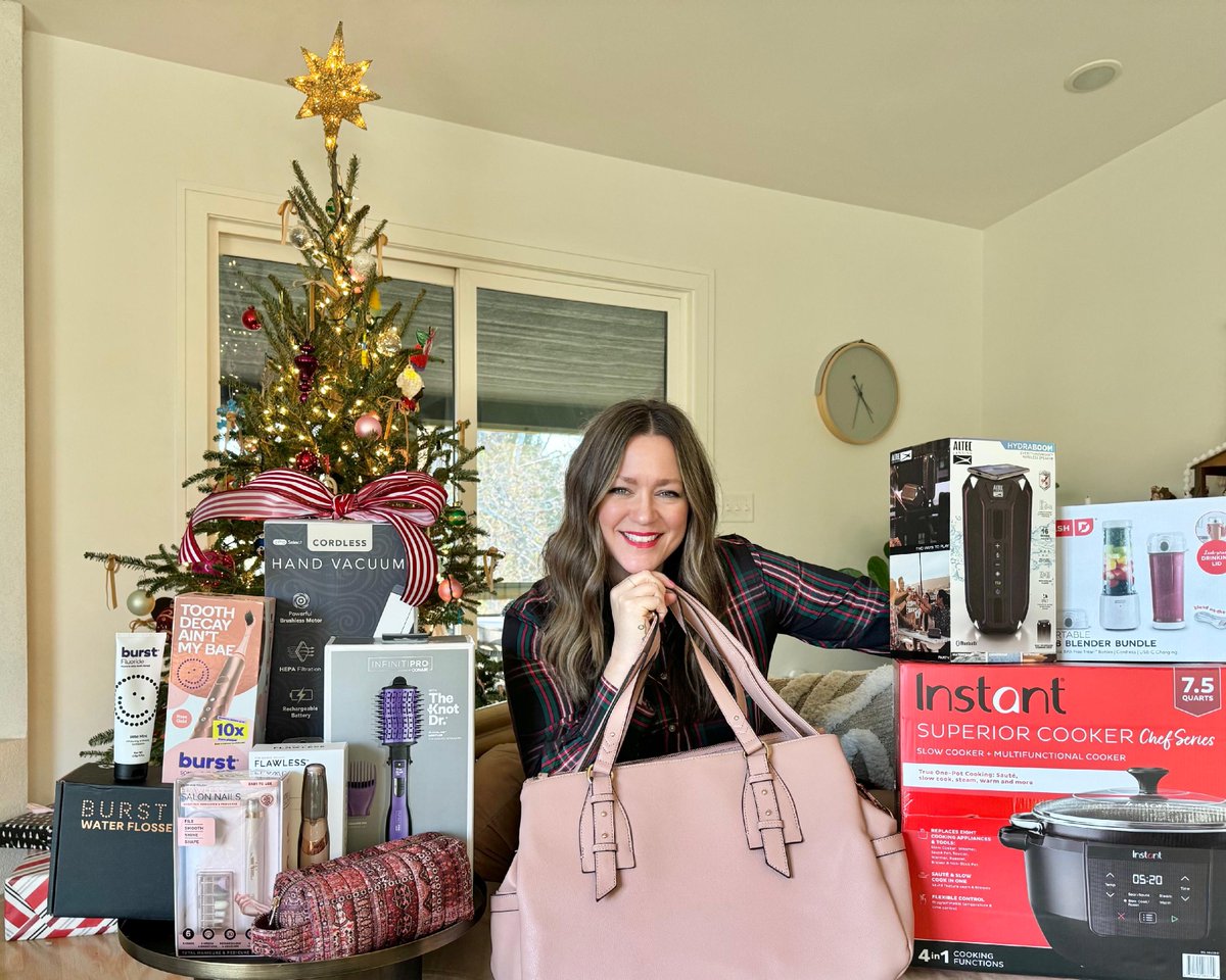 🎄A very merry Whoa, Wait. Giveaway! (1 of 2!) 🥳
To celebrate this holiday season and how grateful we are for each of you, we're doing two of our biggest giveaways EVER!👏🏼
 Here are the details for the first giveaway: 
💕One lucky winner will get the prize pack shown here, ...