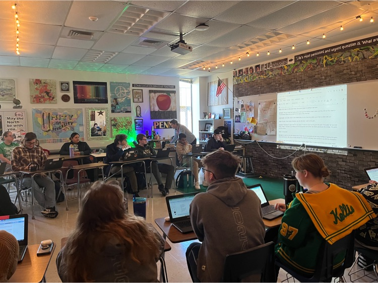 I was able to experience the world premiere of "Yeti Saw Her" today. This original script by Mr. Penn's fifth hour Creative Writing class will change the way you see the future of literature! Talk about #FZNProud!