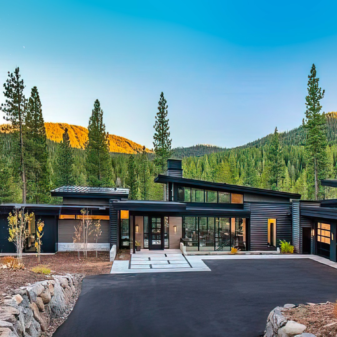 This is Martis Camp, a beautiful residential single family project in Lake Tahoe featuring AL13 panels in Galaxy Black. 
Achieve a contemporary look that is easy to install with AL13 systems.

#al13 #siding #modernexterior #architect #modernarchitecture #martiscamp #laketahoe