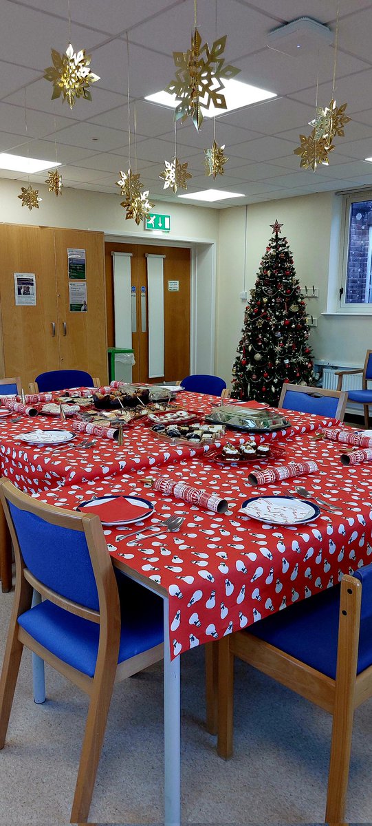 Belsay is looking festive and ready for the cognition group Christmas Party this afternoon. Thanks as ever to Trust catering for such a wonderful spread <a href="/NewcastleHosps/">Newcastle Hospitals</a>