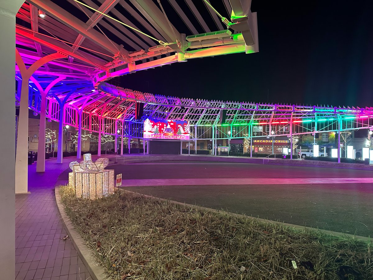 Good Morning Centennial Plaza! #holiday #holidaylights #goodmorning #happythursday #CentennialPlaza #CantonOH